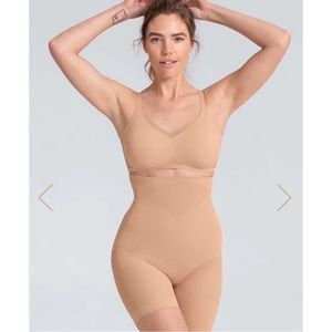 HONEYLOVE SuperPower Short